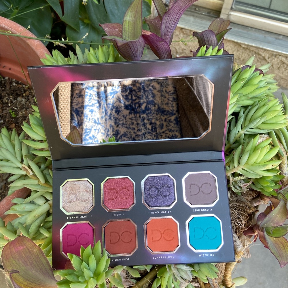 Celestial Thunder Dominique cosmetic